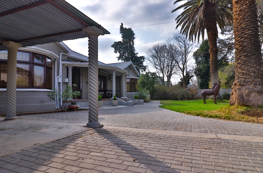 4 Bedroom Property for Sale in Top Town Eastern Cape